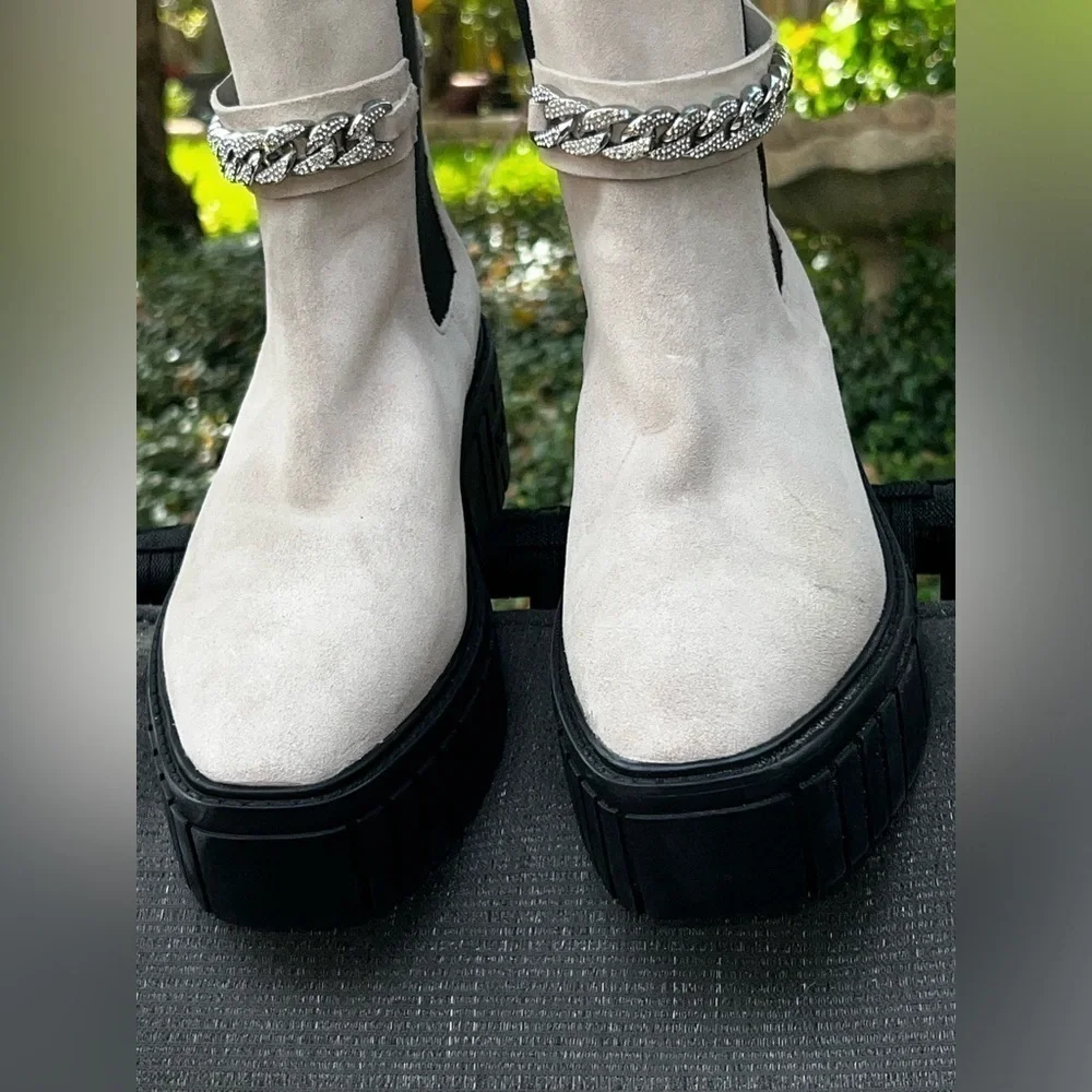 KARL LAGERFELD PARIS Riza Chain Platform Chelsea Boots